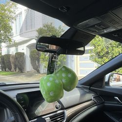 HUF Car Dice