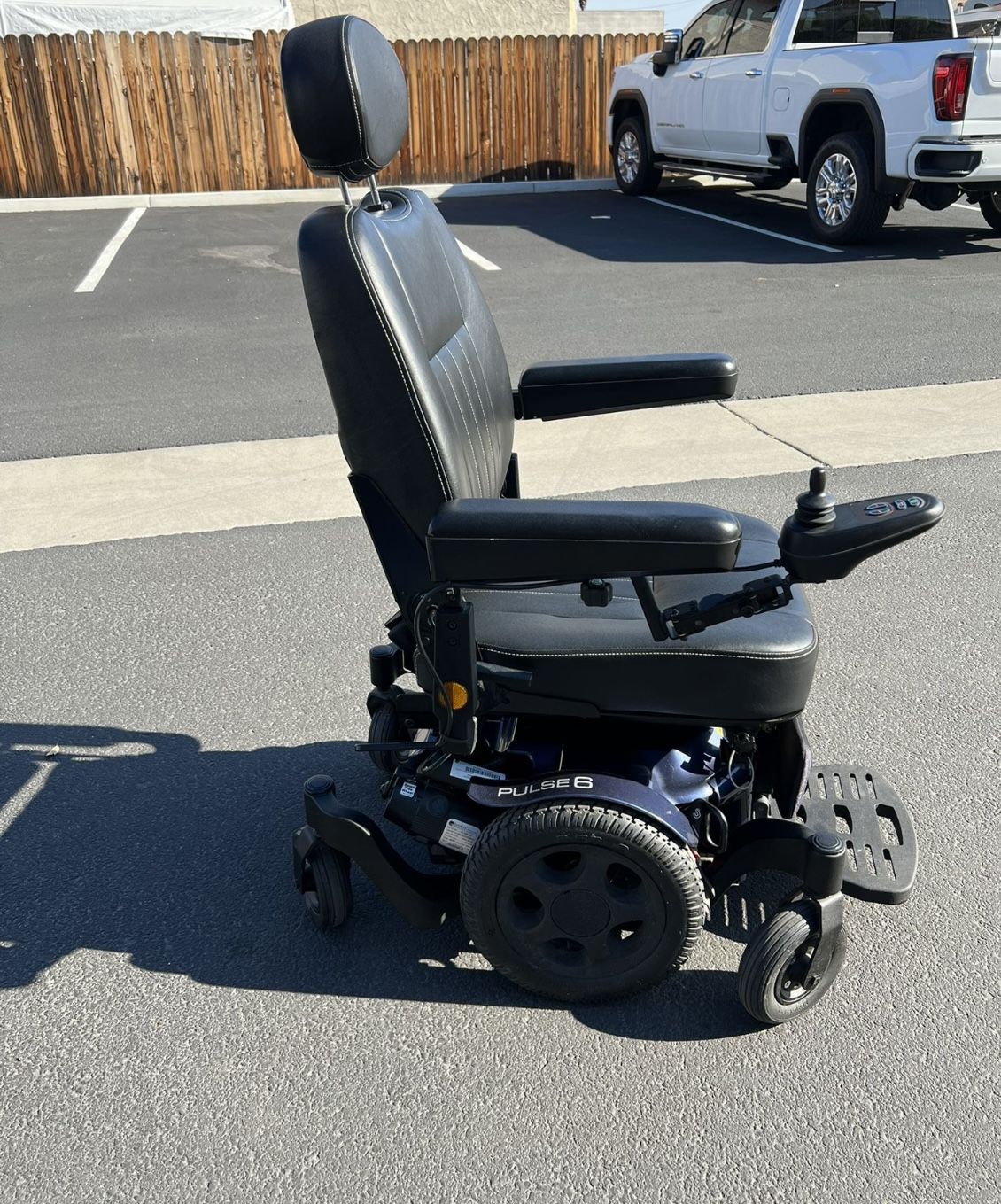 Quickie Pulse 6 Electric Wheelchair