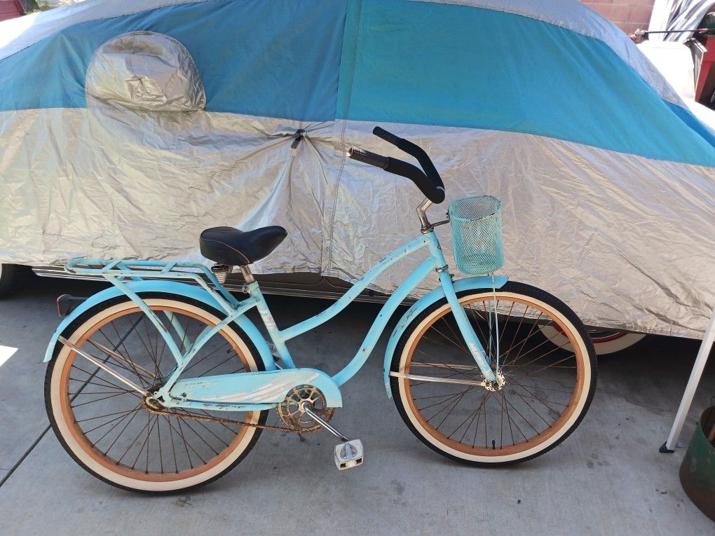 Classic Huffies Beach Cruiser