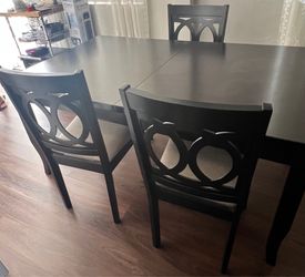Dinning table set