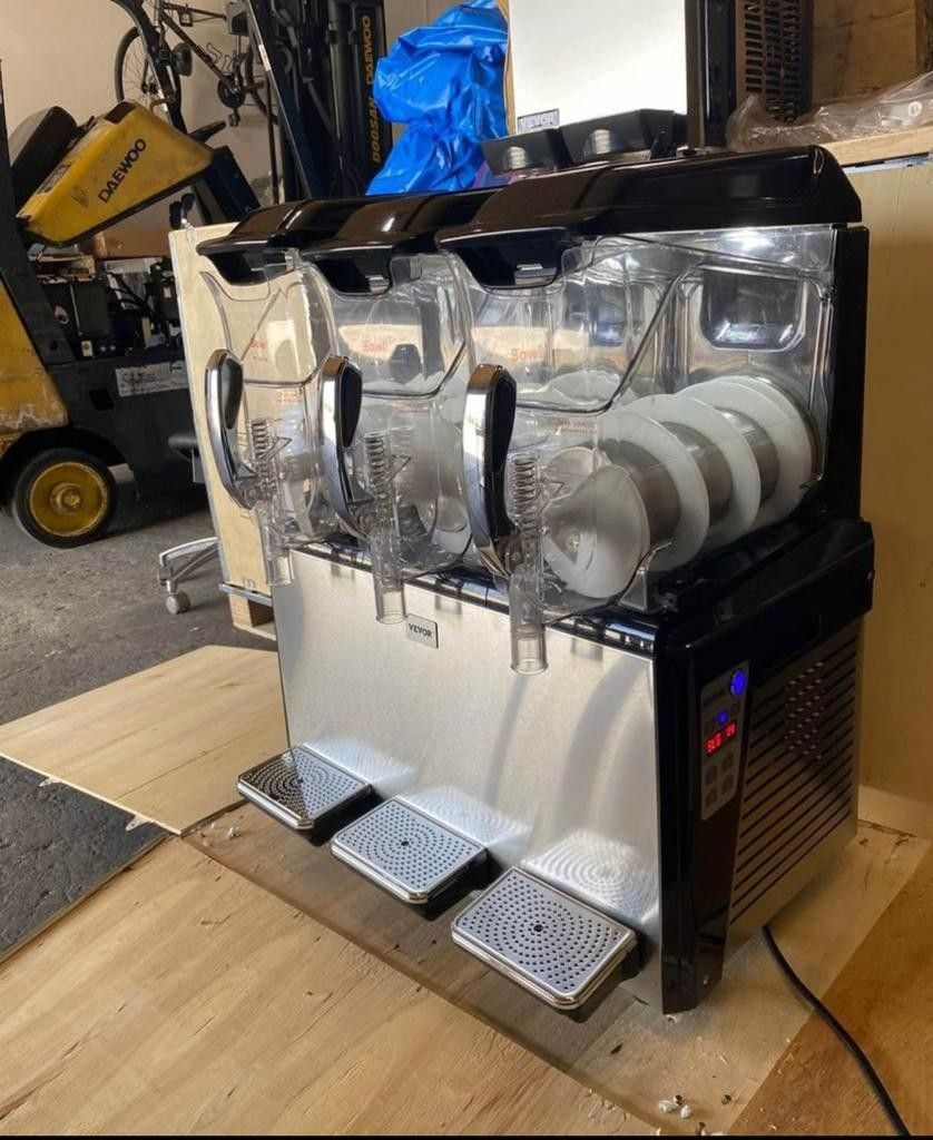 Commercial Slush Frozen Drink Machine
10LX3 Tanks