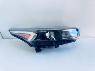 2022-2024 KIA FORTE SEDAN RIGHT SIDE HEADLIGHT HALOGEN PROJECTOR OEM (335)