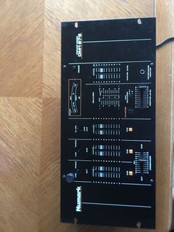 Numark DM1275 Preamp Mixer