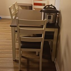 DINING TABLE SET
