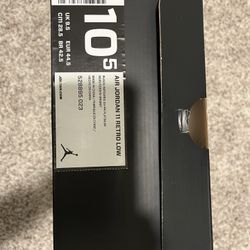 Deadstock Air Jordan 11 Low Infrared (2014)