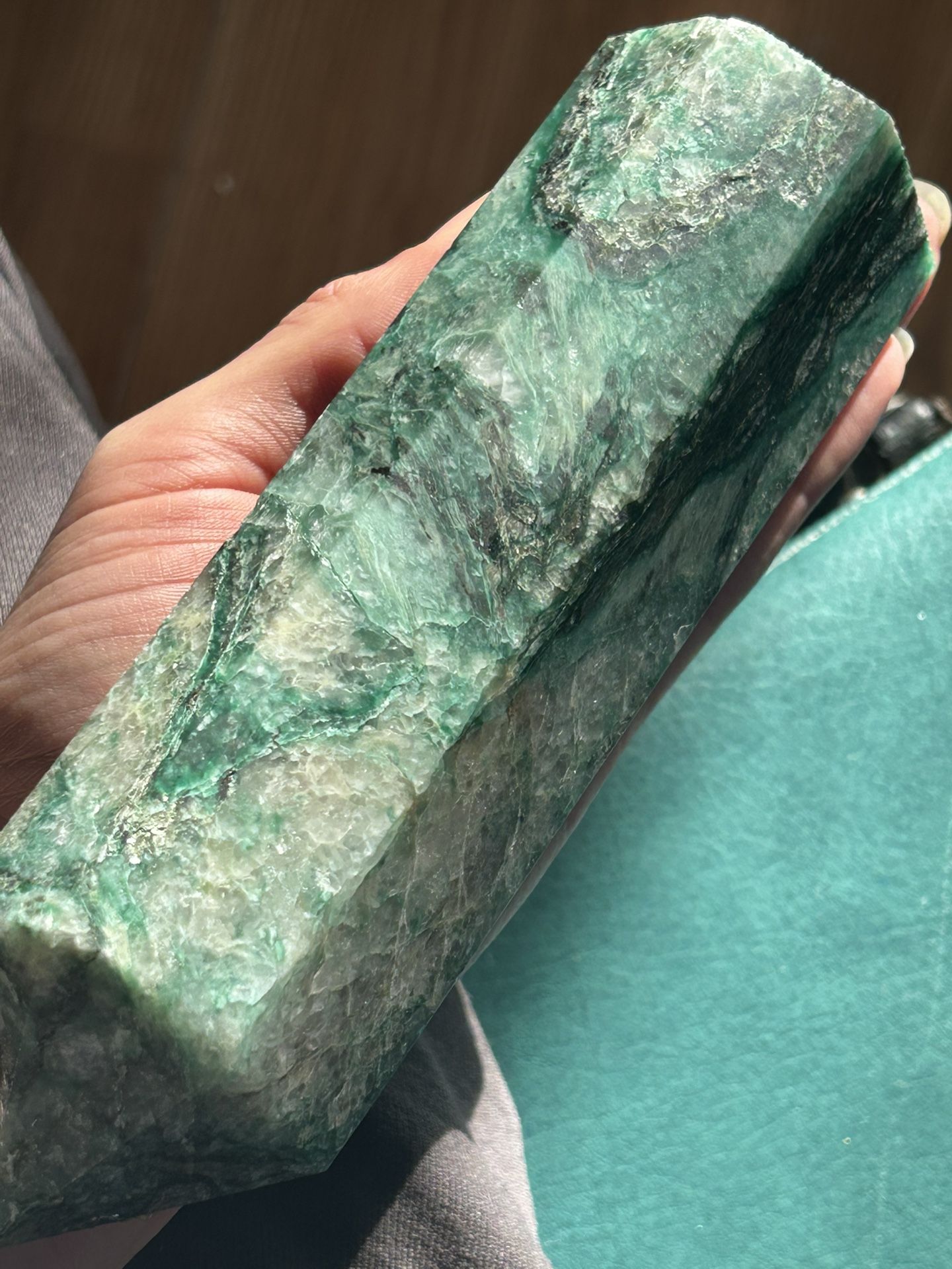 Large Emerald Gemstone In Quartz Matrix Carved Healing Crystal Christmas Present 1 Pound Special Jewelry Gem Diamond Silver Gold