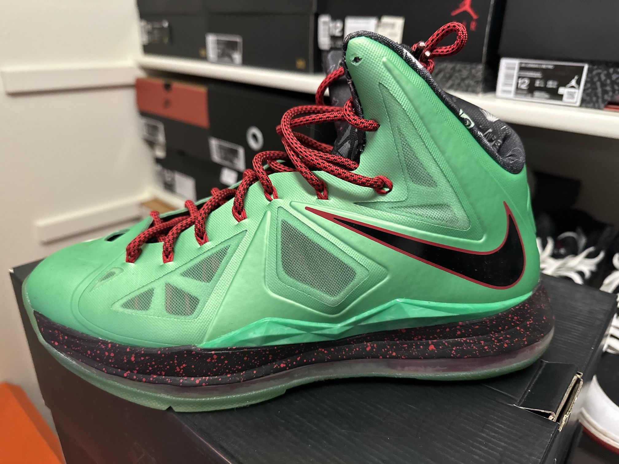 Lebron X Cutting Jade men’s 12 In Great Condition