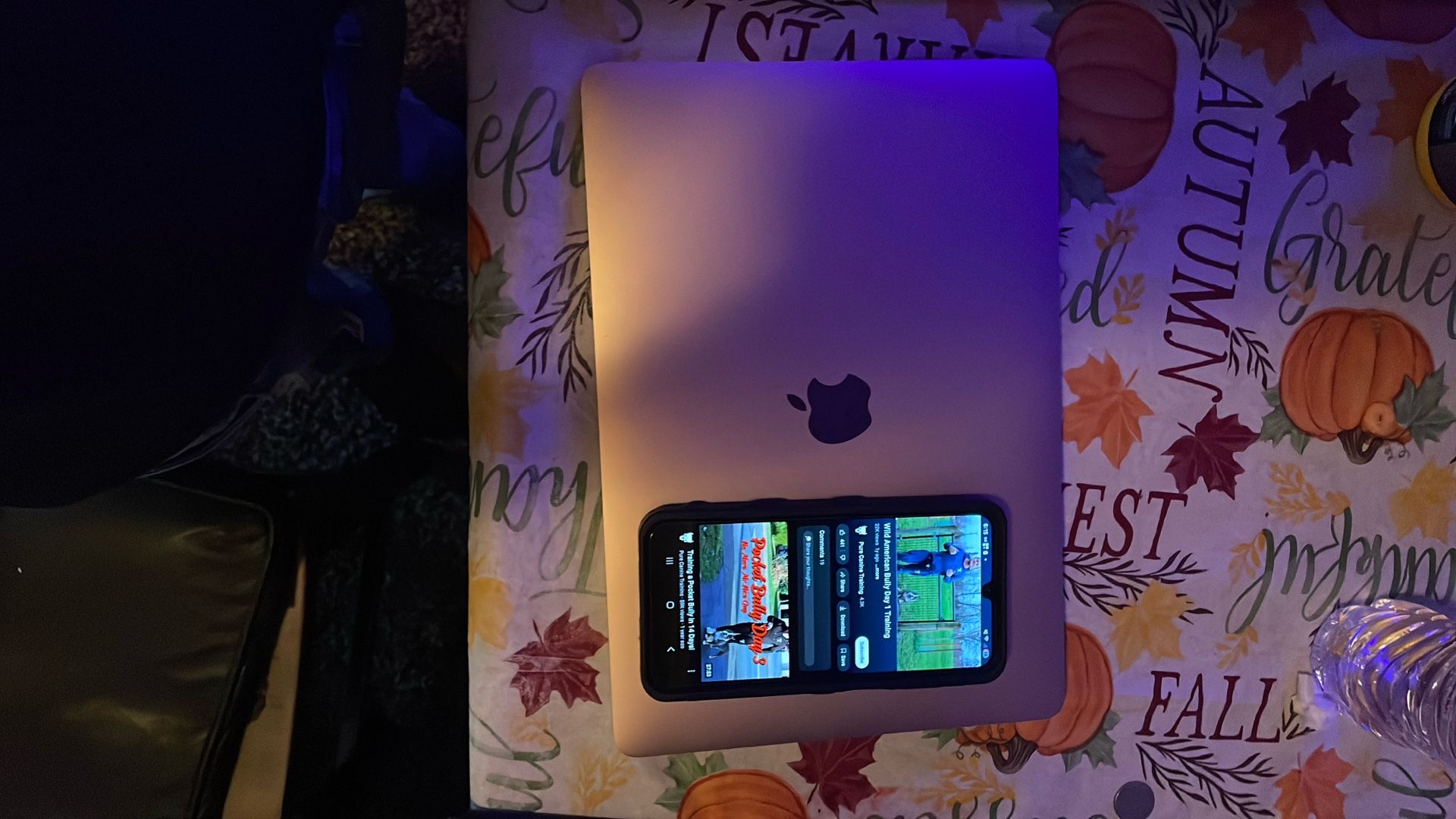 Mac Book & Samsung