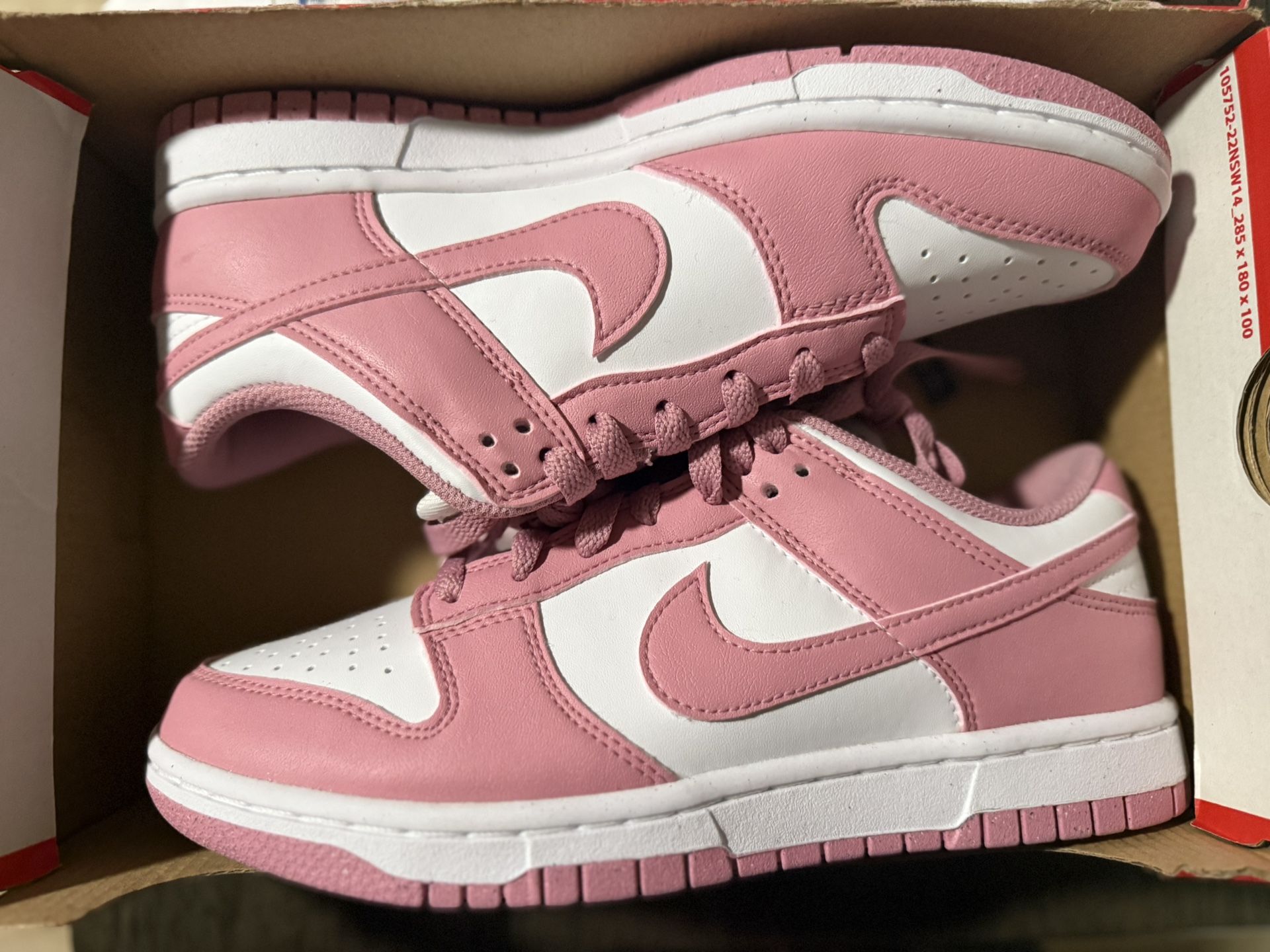 Nike Dunk Low Size 7.5