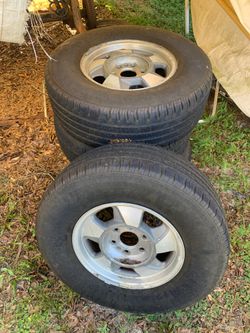 P265/70r16 rims and tires off 6 lug Chevy Tahoe