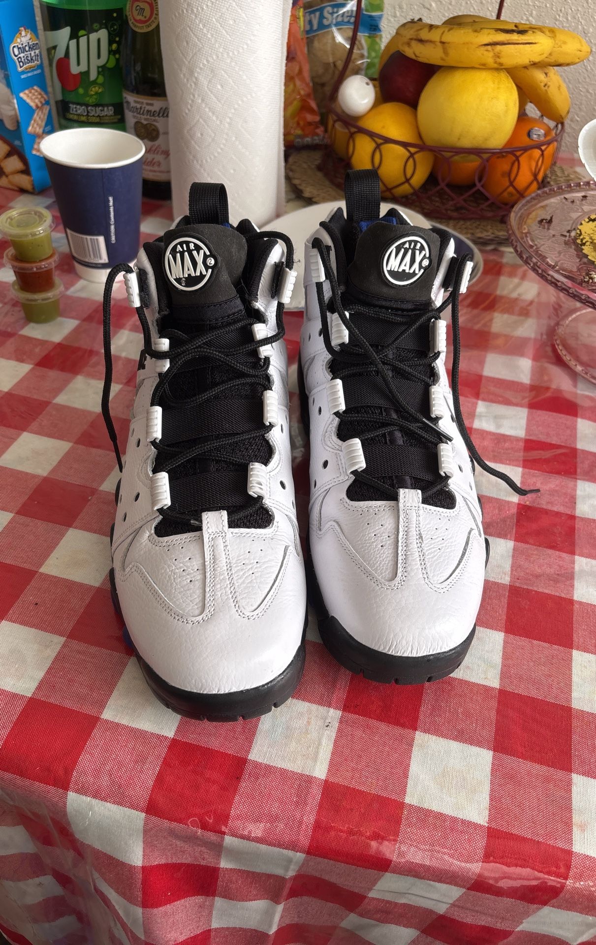 Nike Air Max In Good Condition Comes With The Box Asking 100 Size 13 Pick Up Only