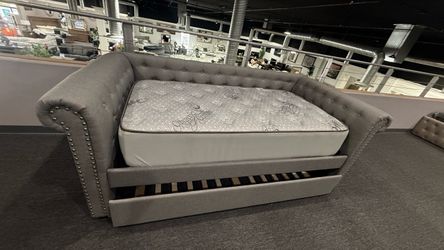 DAY BED