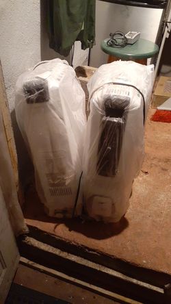 2 Electric Heaters/DeLongui-$80 YANKEE STADIUM