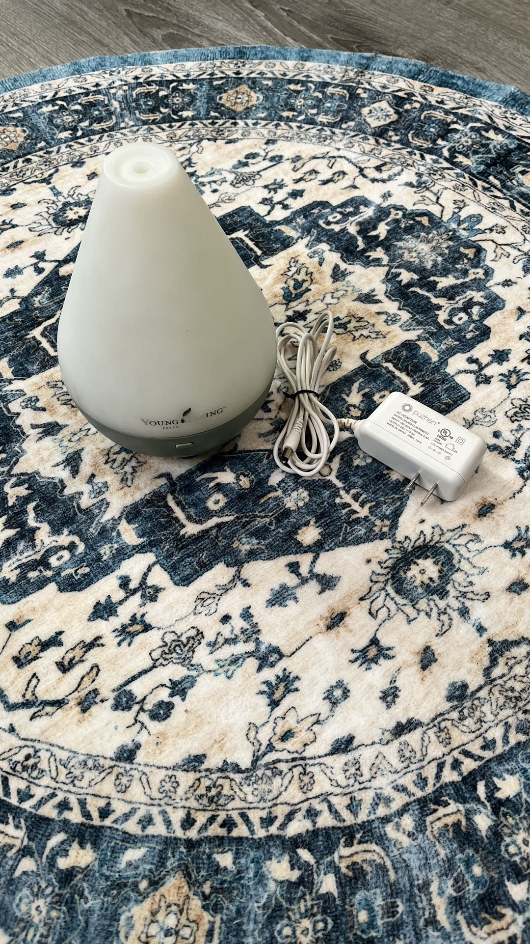 Young Living Green & White Dewdrop Essential Oil Diffuser with Power Adapter