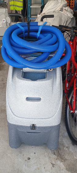 Carpet Extractor. Maquina para limpieza de carpetas / alfombras.
