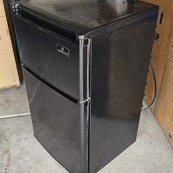 Mini Refrigerator 
