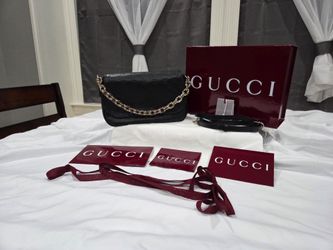 Gucci GG Signature Emblem Arabella Medium Black Purse