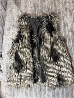 Cara New York Faux Fur Vest MWT
