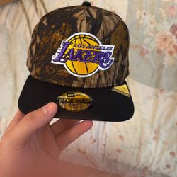 Lakers Hat Size 7 1/4