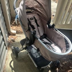 Pivot stroller