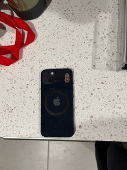 Apple iPhone 14 Midnight MagSafe