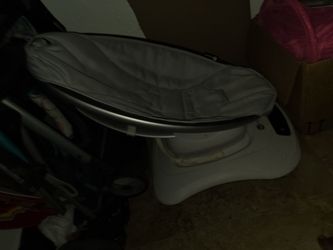 Baby bouncer