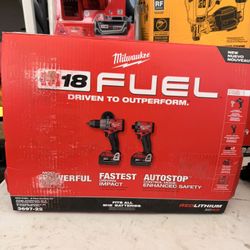 New Milwaukee M18 Fuel Hammer Drill And Impact Driver Kit 