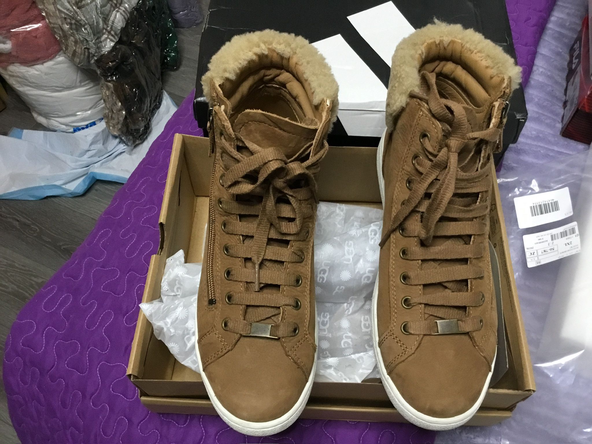 Rare Gently Used UGG Boot/Shoe 