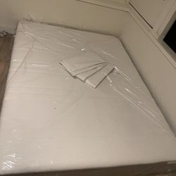 MOVEOUT Sale - Queen Sized Mattress