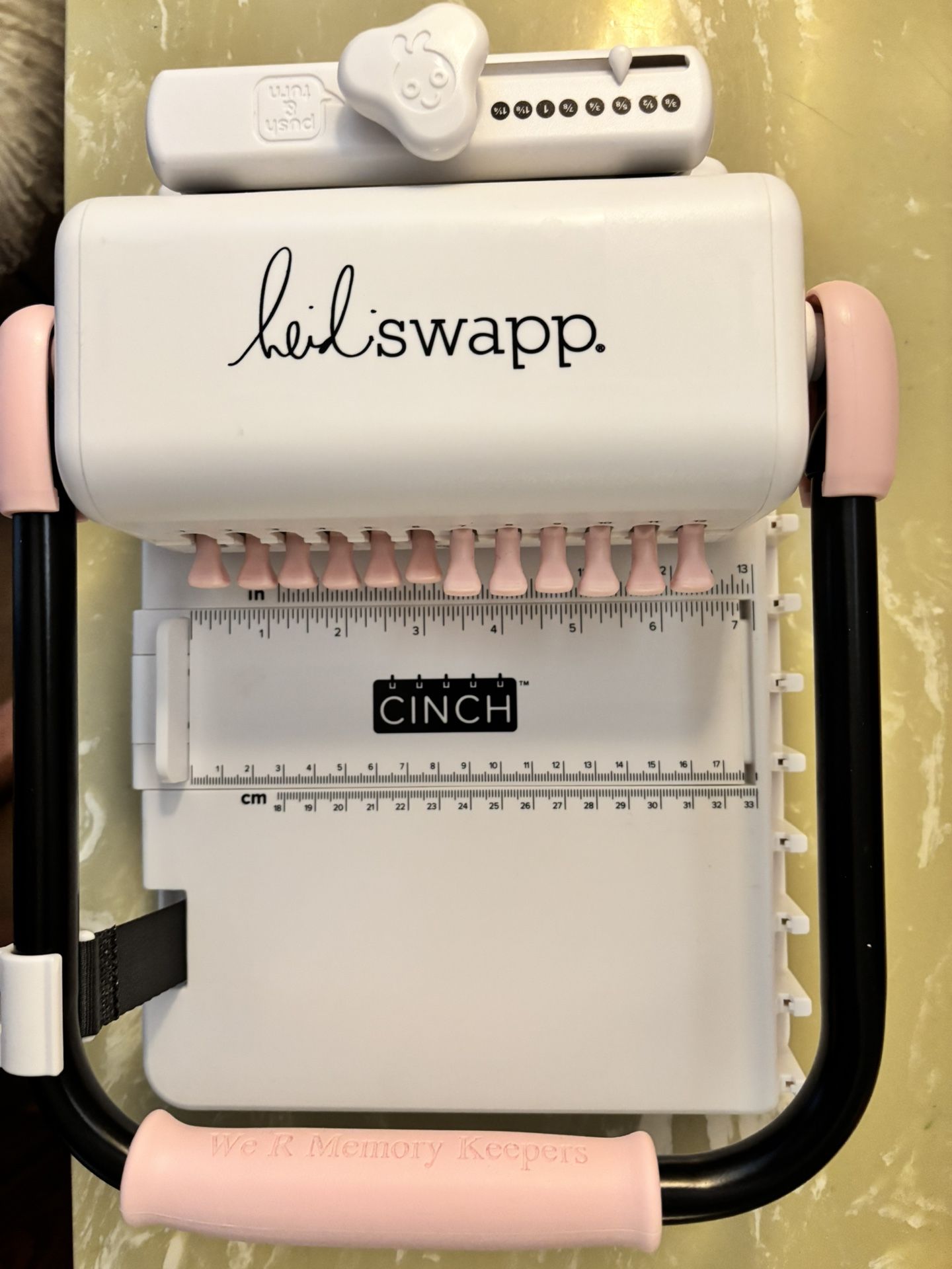 Heidi Swapp Cinch Machine