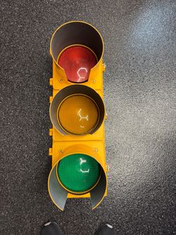 Real Traffic Signal Light 8" with Two Flashing Modes + Wall Plug