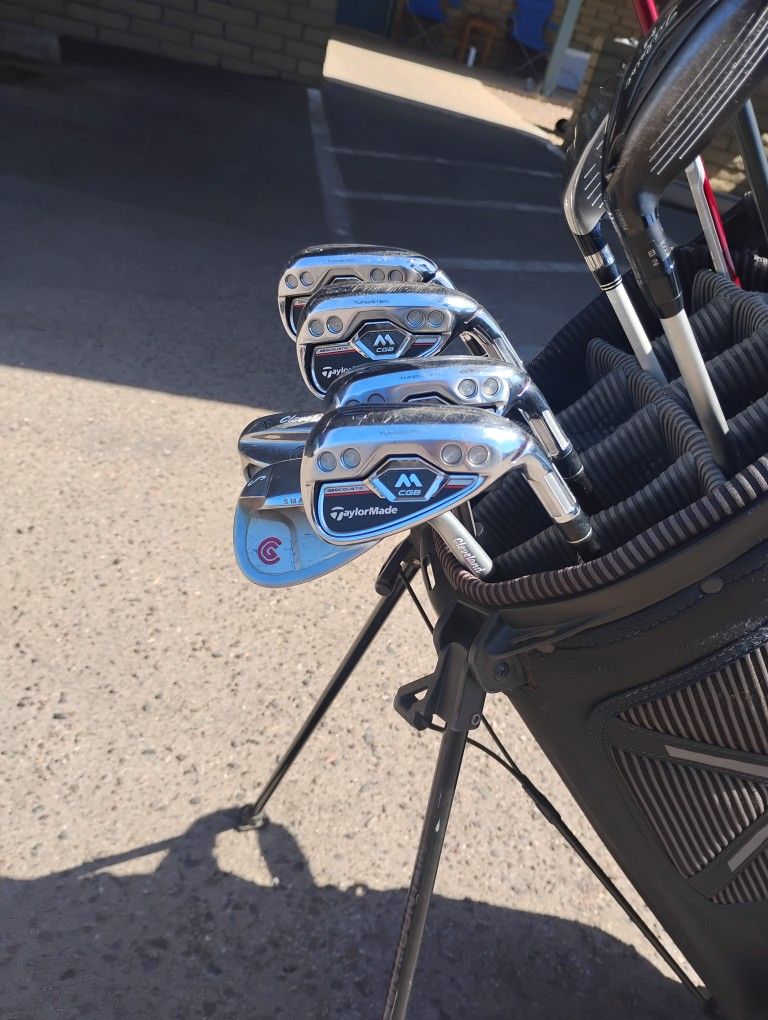 Golf Clubs! TaylorMade & Cobra Complete Set! Women's Or Seniors!