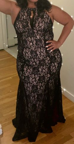 Lace black mermaid style sleeveless gown size 18