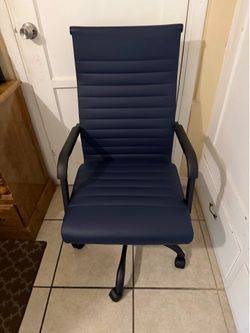 Modern Blue Office Chair w/ Adjustable Height & Wheels