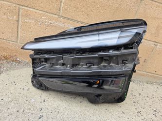 MODEL Y 2025 2026 DRIVER HEADLIGHT OEM