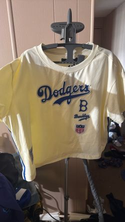 Xl Tan Dodger Crop Top
