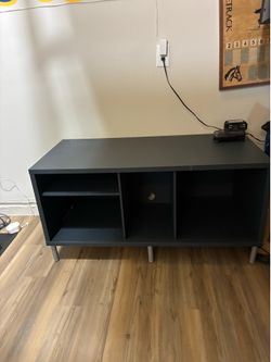 TV/Entertainment Stand - Free