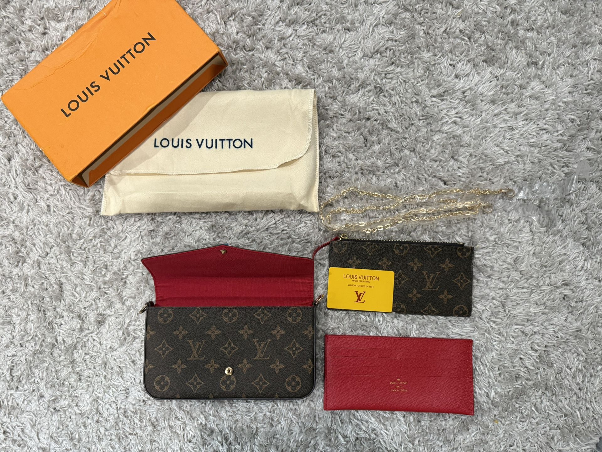 Pochette Félicie LV Purse