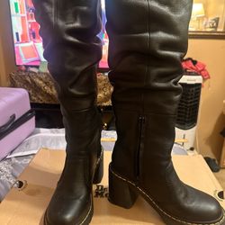 Black Dr Marten Boots 