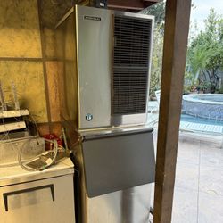 Hoshizaki Ice Maker Machine w/ Storage Bin