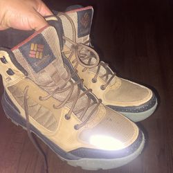 Columbia shoes size 9