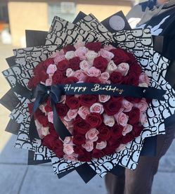 Ramos Buchones, Rose Bouquet