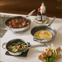Out place titanium 3 piece skillet set