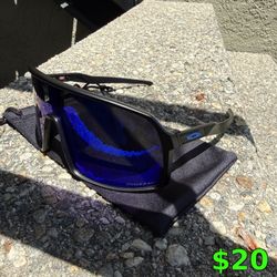 Oakley style sunglasses