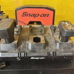 Snap-on Bluetooth Speaker
