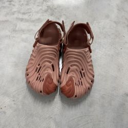 Pink Scalene Bembury Crocs