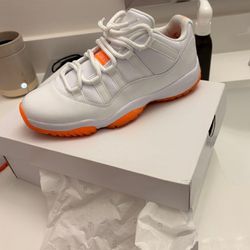 Citrus Jordan 11s