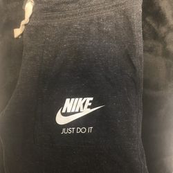 Nike Joggers Capris 