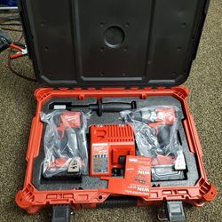 Milwaukee Packout Impact driver And Hummer drill 