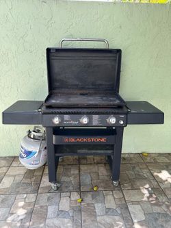 Blackstone 36-inch grill cart with hood